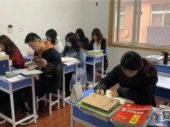 湖南师大二附中复读电话：复读学校（复读学校全国排名）