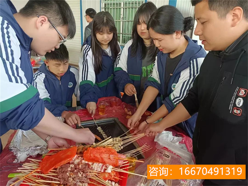 湖南师大二附中复读班 云南师范大学附中老协高考复读学校高三复读班环境介绍榜单排名汇总