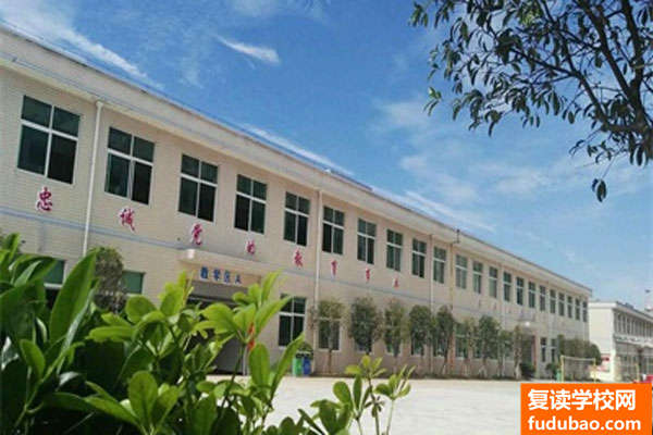 长沙市益立中等职业学校.jpg