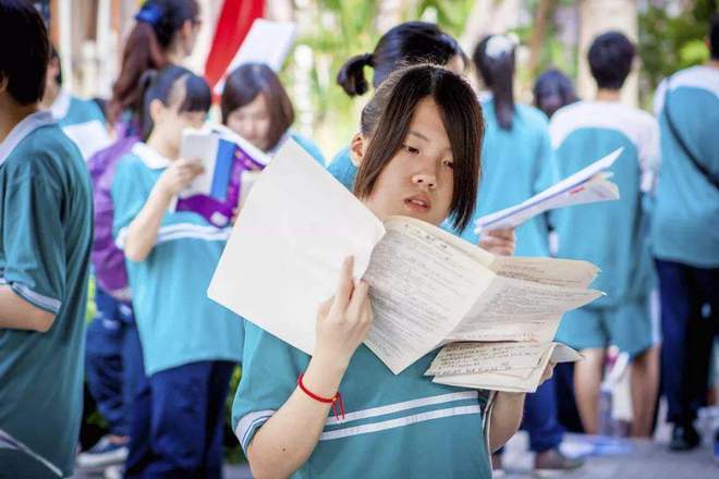 全国最好的复读学校是哪一个所（毛坦厂中学和衡水市中学）